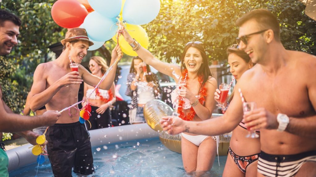 Bí quyết giúp buổi tiệc pool party trở nên sôi động hơn