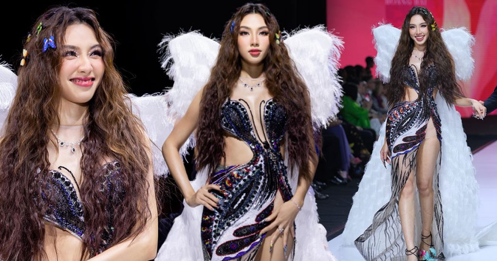 Biểu cảm chuyên nghiệp khi catwalk của Nguyễn Thúc Thuỳ Tiên (Nguồn ảnh: Báo Thanh Niên)