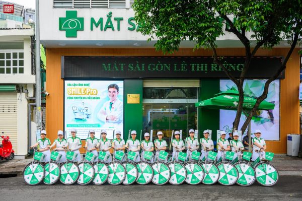 Chương trình roadshow bằng xe đạp tại BrandBoost cho Bệnh viện mắt Sài Gòn