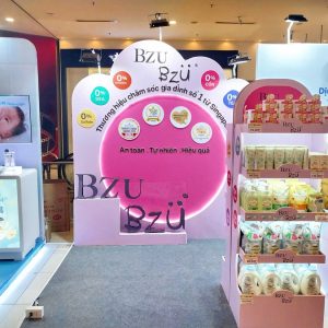 booth của chương trình tư vấn đổi quà BZU BZU tại Aeon