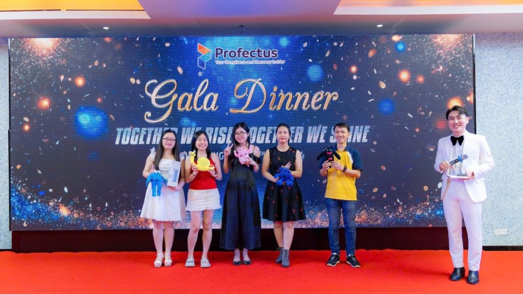 Trò chơi gala dinner thi tài trí tuệ nhóm