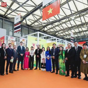 Fruitsco cùng Bana Chips Vươn Tầm Quốc Tế Tại Triển Lãm Sial Shanghai