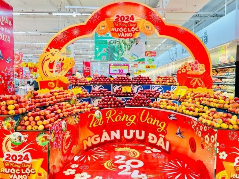 Trang trí gian hàng trái cây Tết