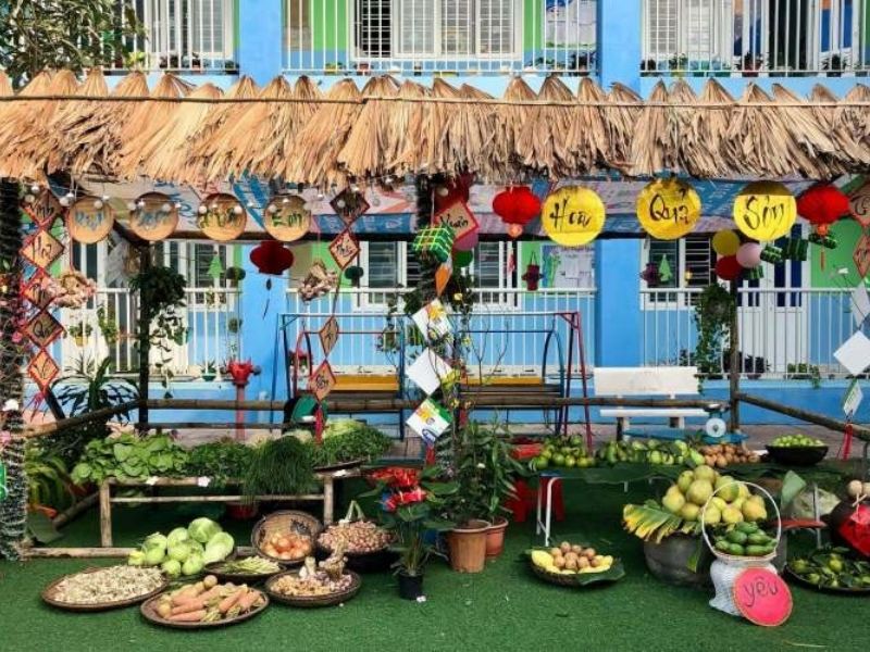 Gian hàng Tết theo phong cách truyền thống