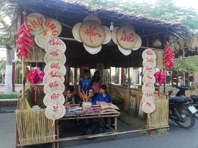 Gian hàng hội chợ quê