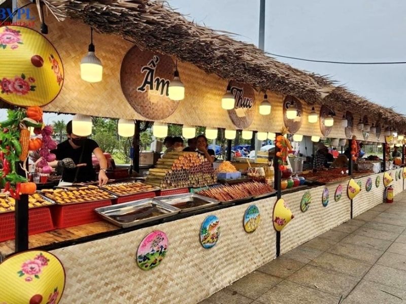 Gian hàng ẩm thực