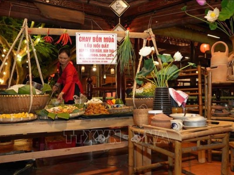 Gian hàng ẩm thực chợ quê